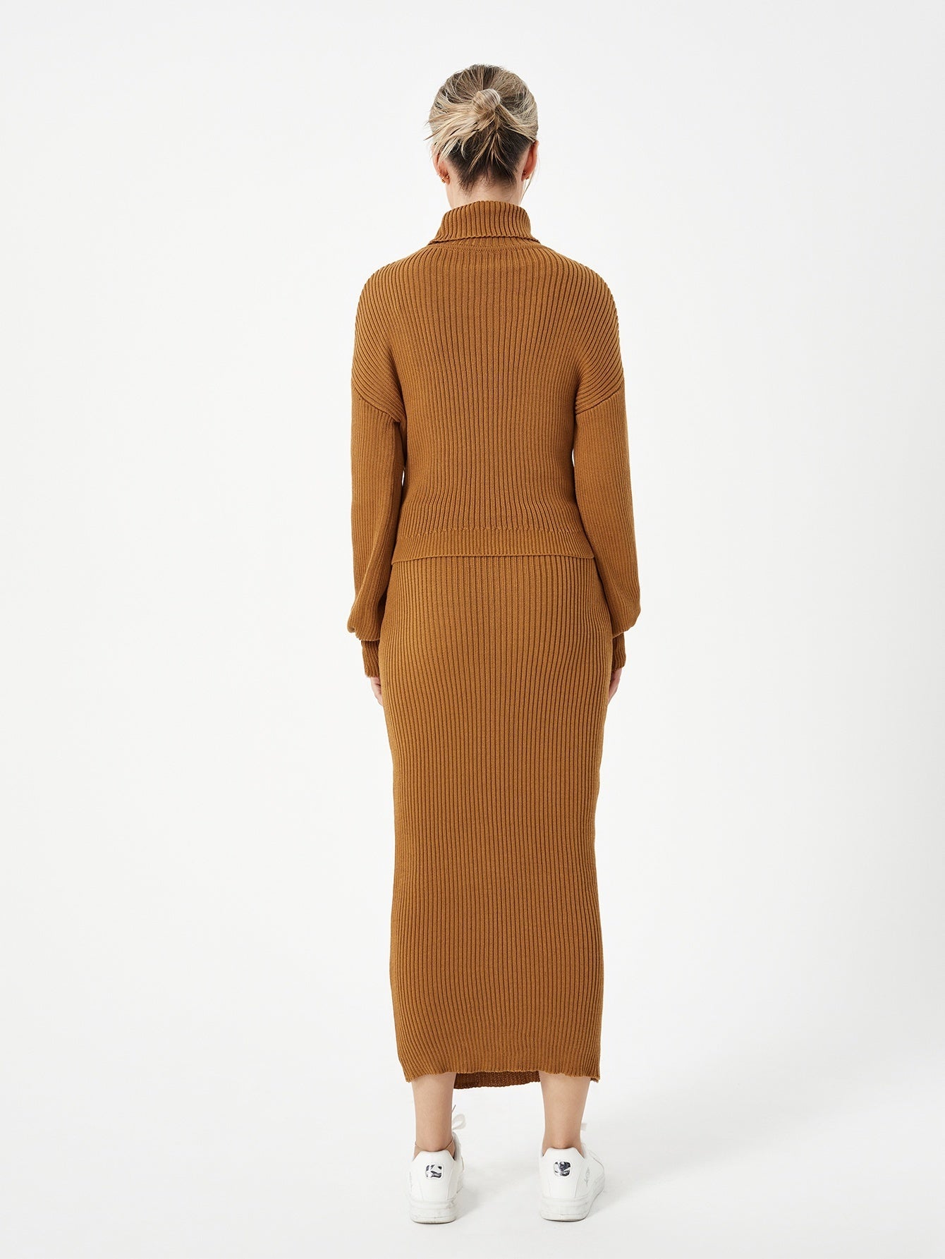 Women's Knitted Skirt Suit